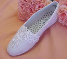 Comfortable Flats & Dyeable Slippers